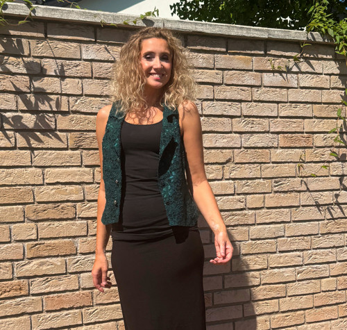 Zelená krajková vesta — foto 3