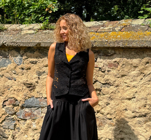 Černá krajková vesta — foto 5
