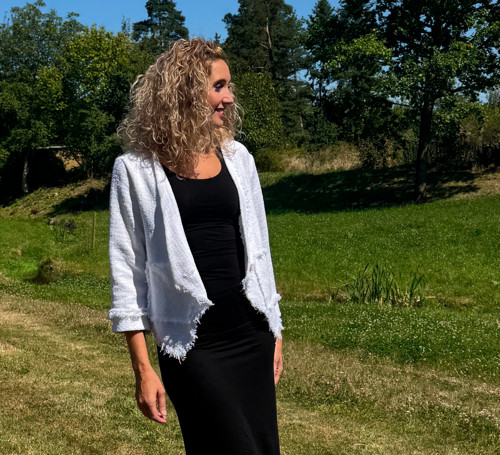 Bílé sako - odrbaný vzhled — foto 2