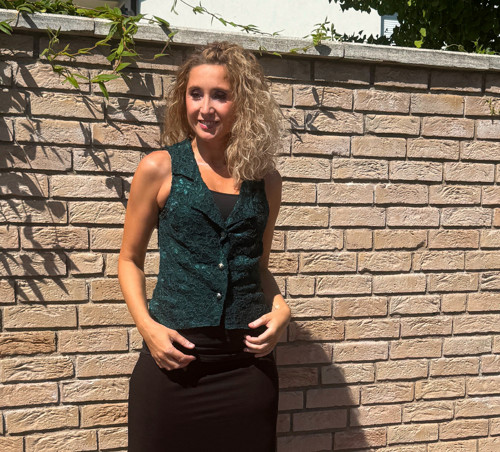Zelená krajková vesta — foto 5