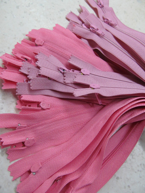 ZIP délka 25 cm — foto 4