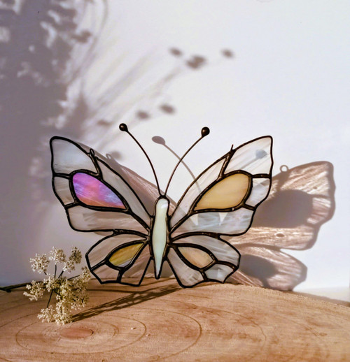 Pearl butterfly — foto 2