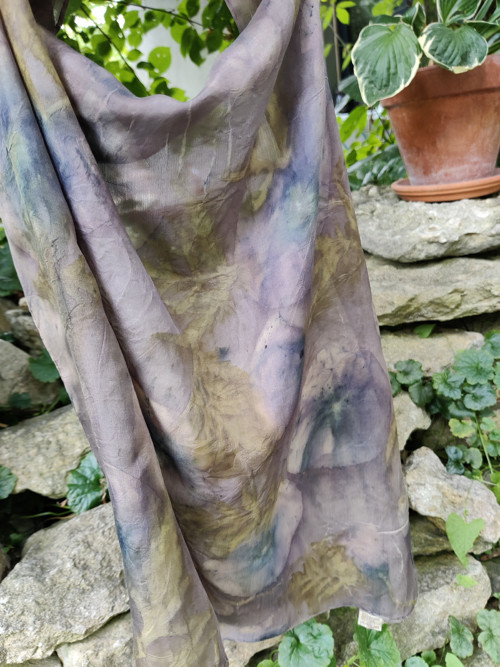 Hedvábný šátek – vlčí mák (ECOPRINT) — foto 4