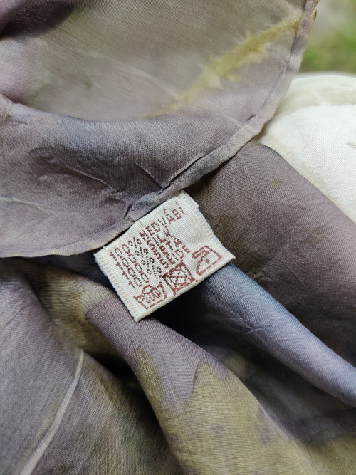 Hedvábný šátek – vlčí mák (ECOPRINT) — foto 2