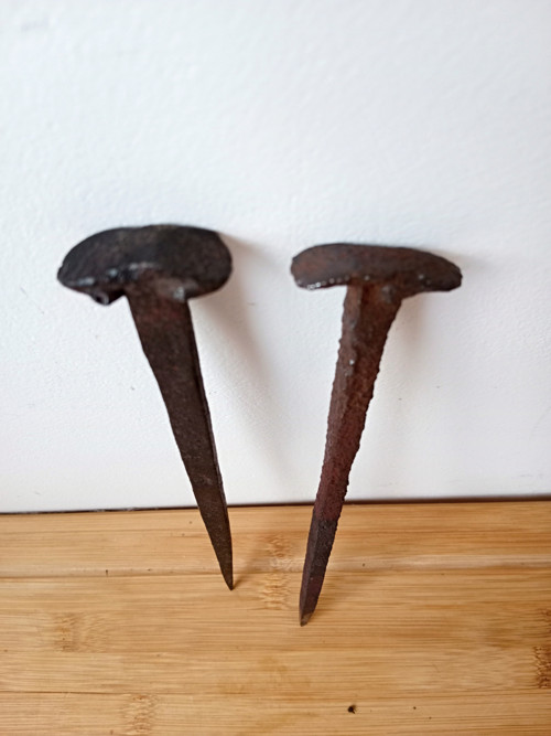 Starobylé repasované hřeby 23 cm — foto 5
