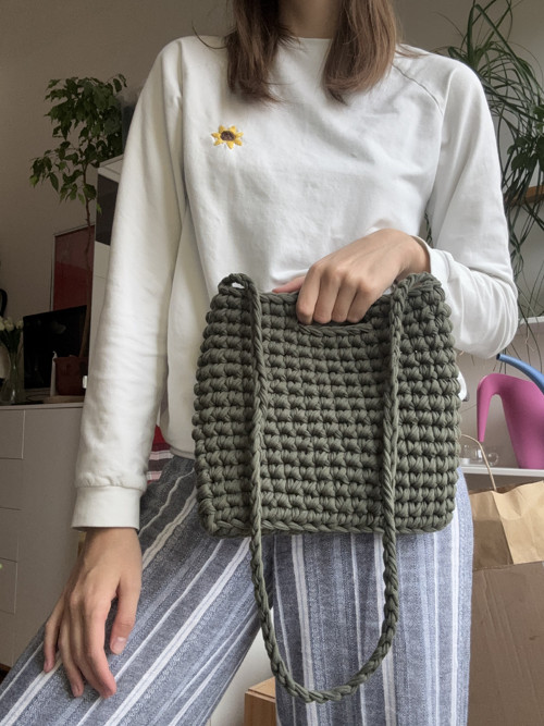 Video návod na háčkovanou crossbody kabelku — foto 3