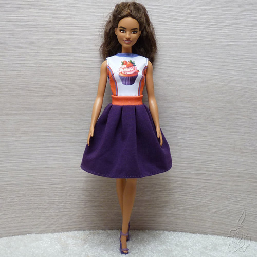 Barevné šatičky pro Barbie — foto 2
