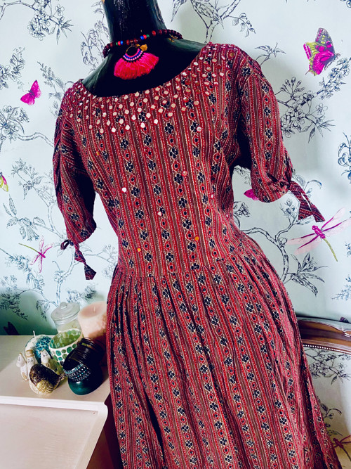 Šaty vintage rustikální — foto 2