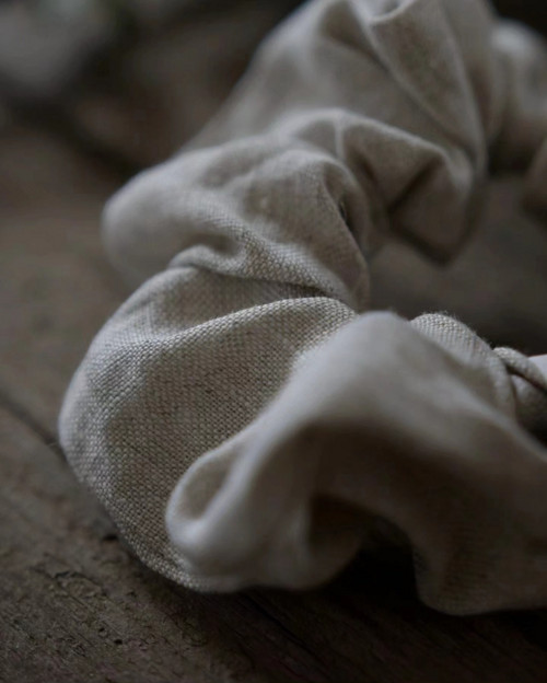 Lněná gumička scrunchie — foto 2
