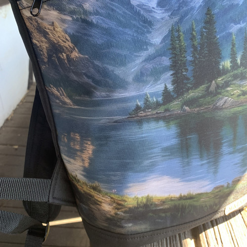 Jezero a hory + přední kapsa na zip — foto 5