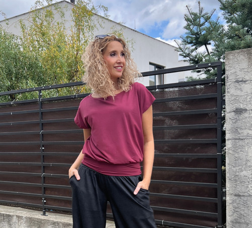Volný top s pasem mahagon — foto 3