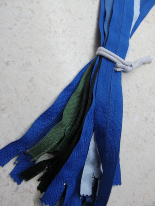 ZIP délka 30 cm — foto 2