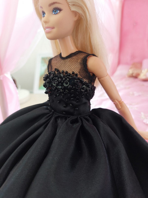 Plesové šaty pro barbie — foto 2