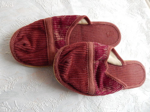 Retro dětské domácí pantofle — foto 2
