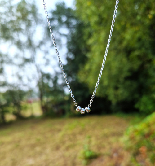 Ocelový náhrdelník s kuličkami*minimalistický — foto 4