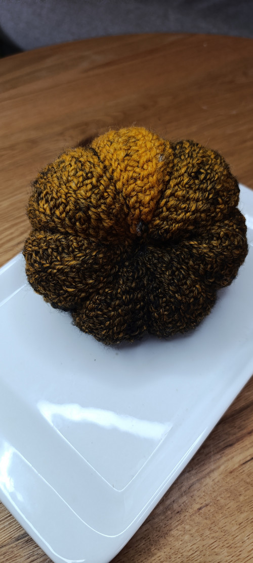 Háčkovaná dýně obvod 40 cm — foto 2