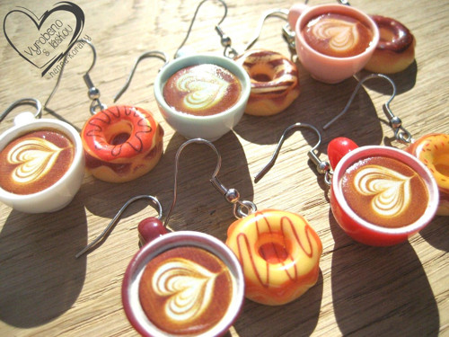 Modré Cappuccino S Donutem — foto 3