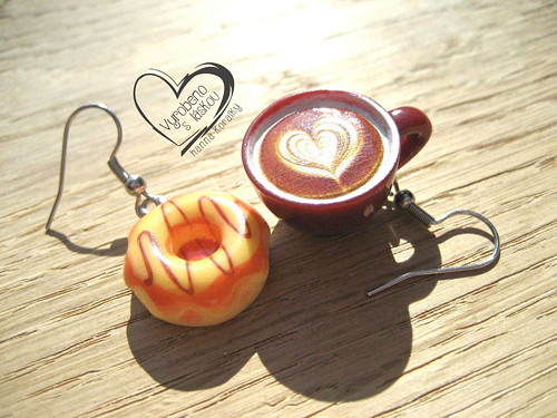 Vínové Cappuccino S Donutem — foto 2