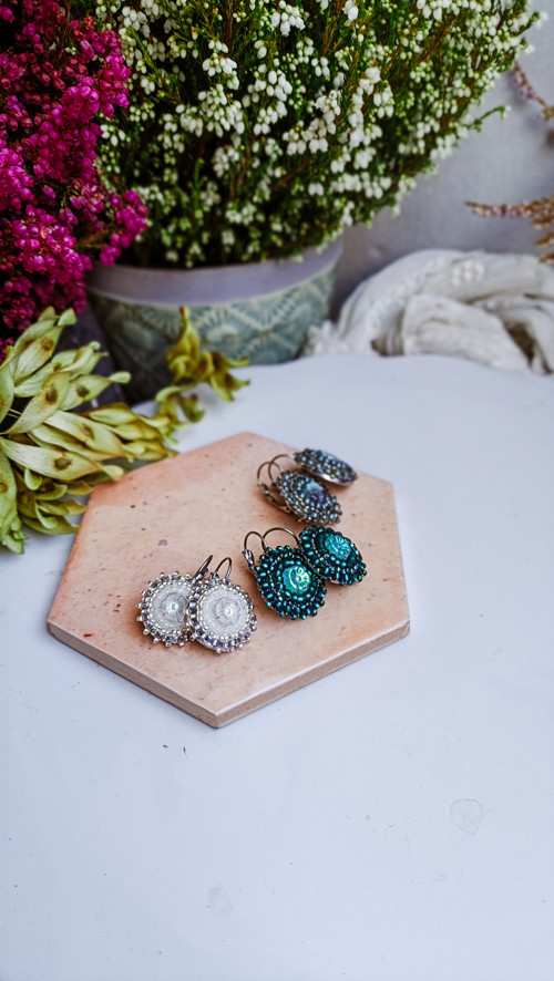 Flower earrings- vyšívané náušnice — foto 4