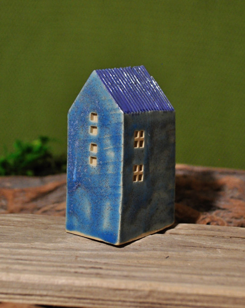 Č. 209 Keramický domeček malý 8 cm — foto 3