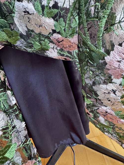 Sukně z vyšívaného tylu — foto 5