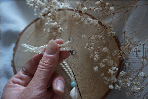 Macramé náhrdelník Cowrie & Amazonit — foto 4