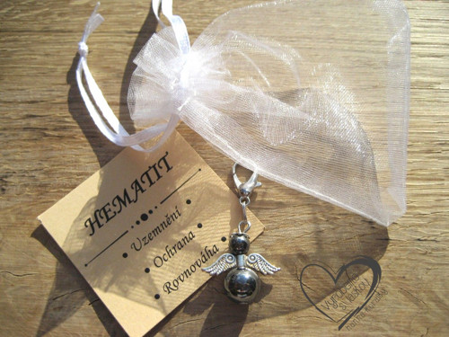 Přívěsek - anděl - hematit — foto 2