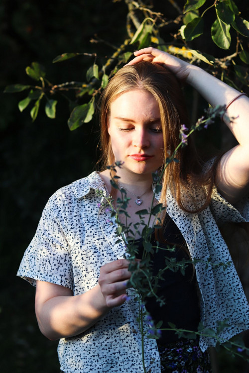 Halenka Dívka se šantou — foto 5