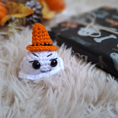Háčkovaná gumička s duchem — foto 2