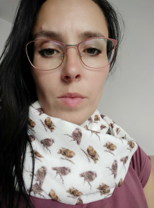 Dámský nákrčník s ptáčky — foto 2
