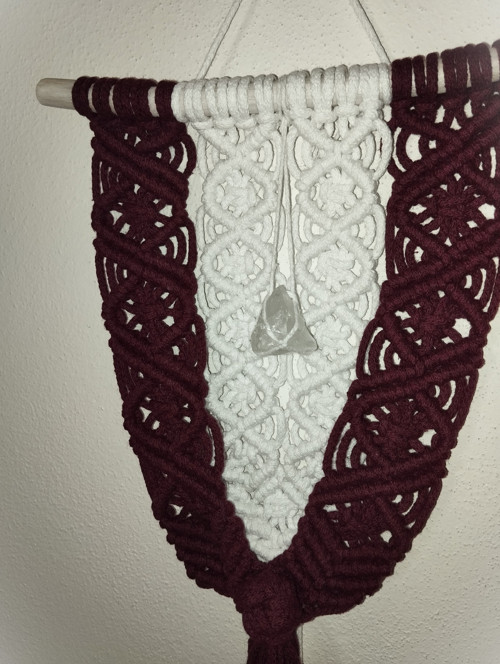 Nástěnné macramé s křišťálem — foto 3