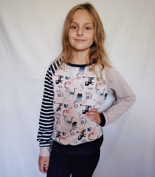 Mikina s kočičkami — foto 6