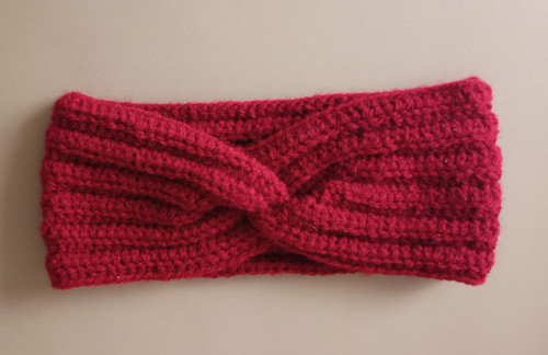 Háčkovaná čelenka - 42 cm — foto 3