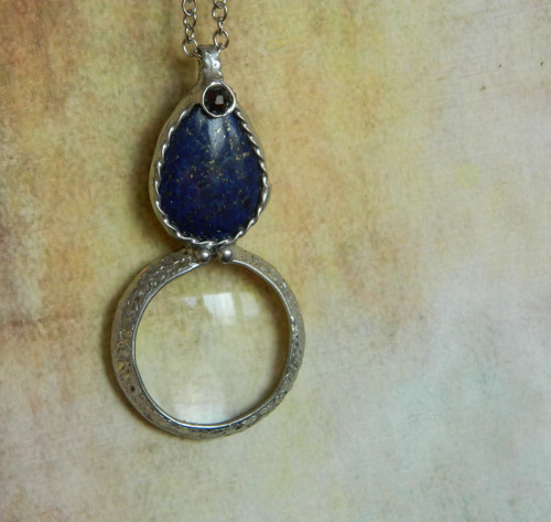 Lupa jako šperk - lapis lazuli — foto 2