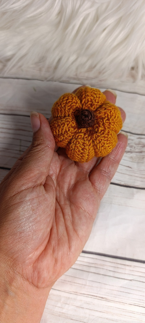 Háčkovaná dýně obvod 18 cm — foto 2