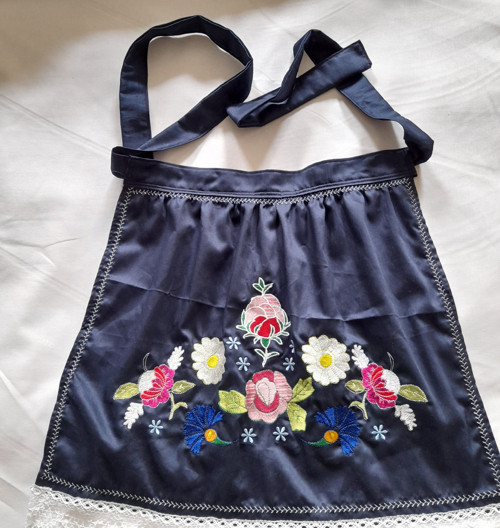 Zástěrka, zástěra folklor, kroj. — foto 2