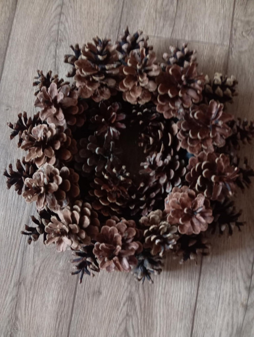 Šiškový věneček OD 10CM — foto 2