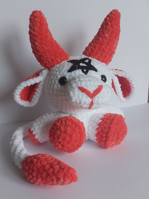 Háčkovaný Baby Baphomet — foto 2
