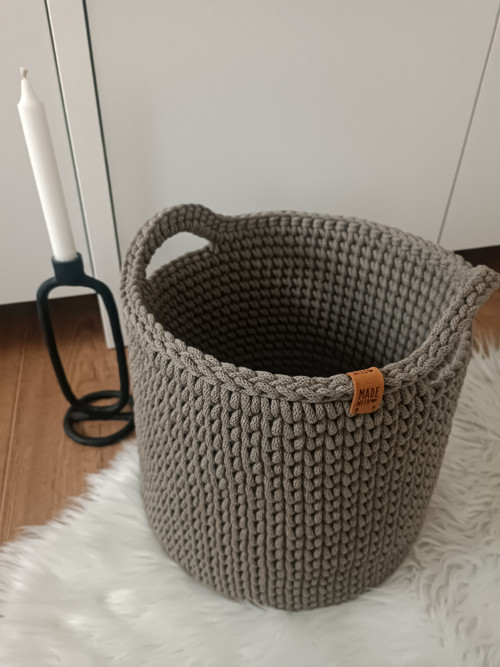 Háčkovaný košík mocca — foto 3