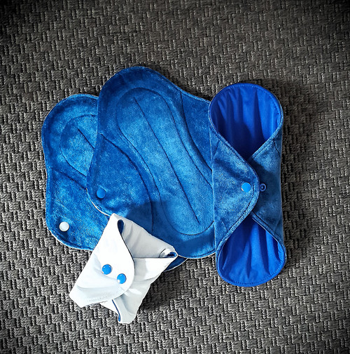 Noční královská modrá — foto 3