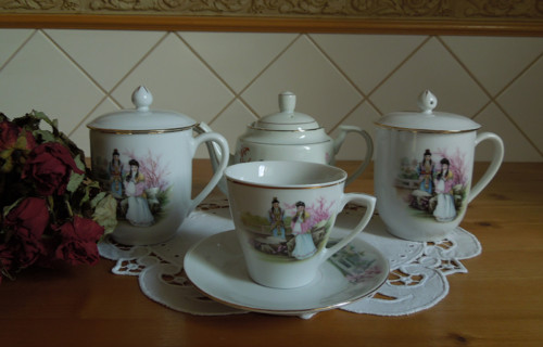 Porcelánová čajová konvice — foto 6