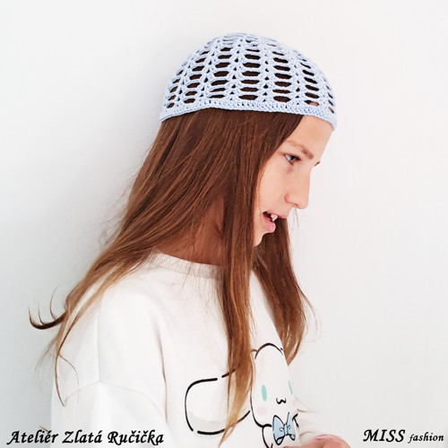 SUZIE - háčkovaná čepice světle modrá — foto 2
