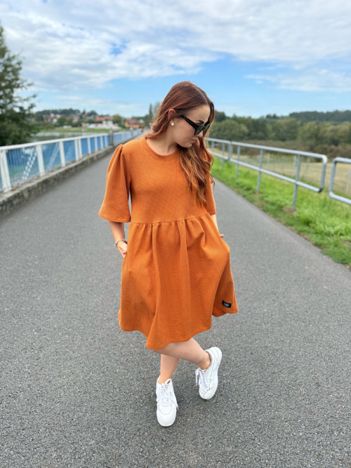 Vaflové šaty Bella — foto 3