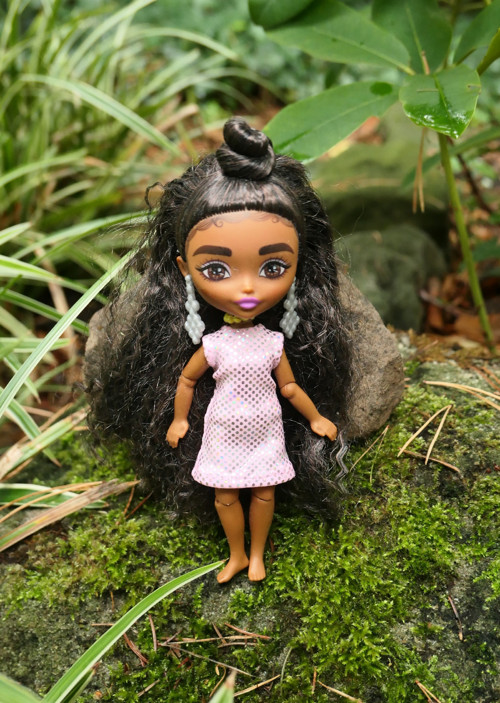 Barbie Extra Minis - šatičky — foto 2