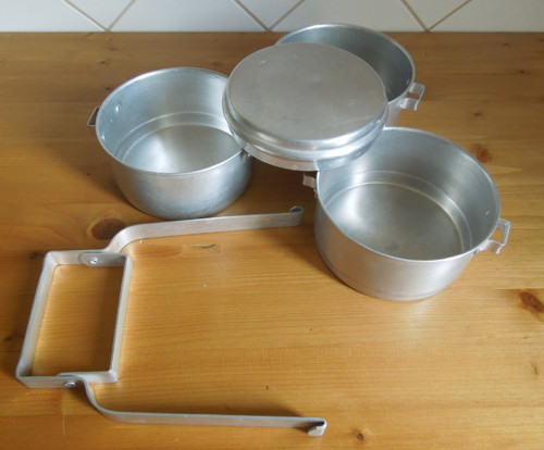 Retro hliníkový jídlonosič — foto 3