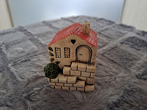 Keramický Domek S Truhlíkem — foto 2