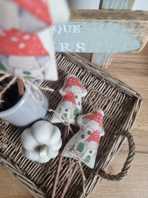 MUCHOMŮRKA zápich - režná — foto 4