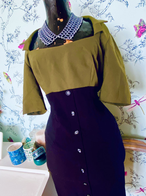 Šaty vintage pin-up look — foto 2