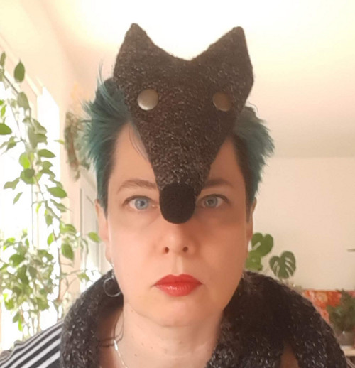 Velmi milá slečna liška - šála — foto 5