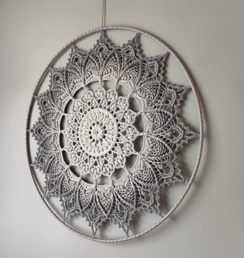 Mandala Šedá hvězda - průměr 45 cm — foto 3